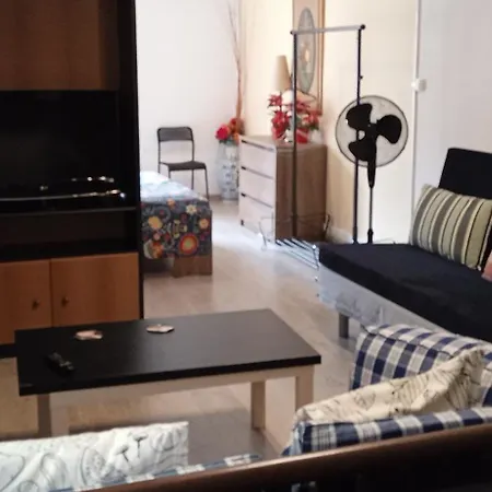 Apartament New Diamond Xlarge Center 200 Mbps Speed Wifi Saloniki